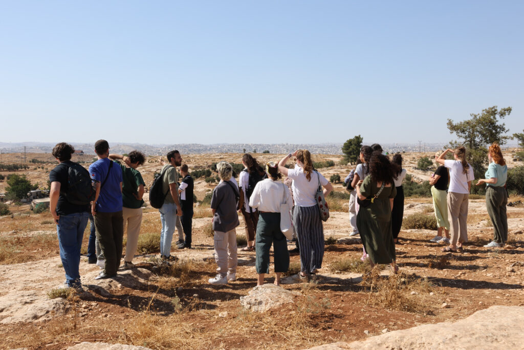 Palestinian Refugees Volunteer Program